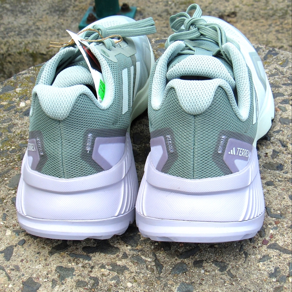Adidas - Picture 10 of 11